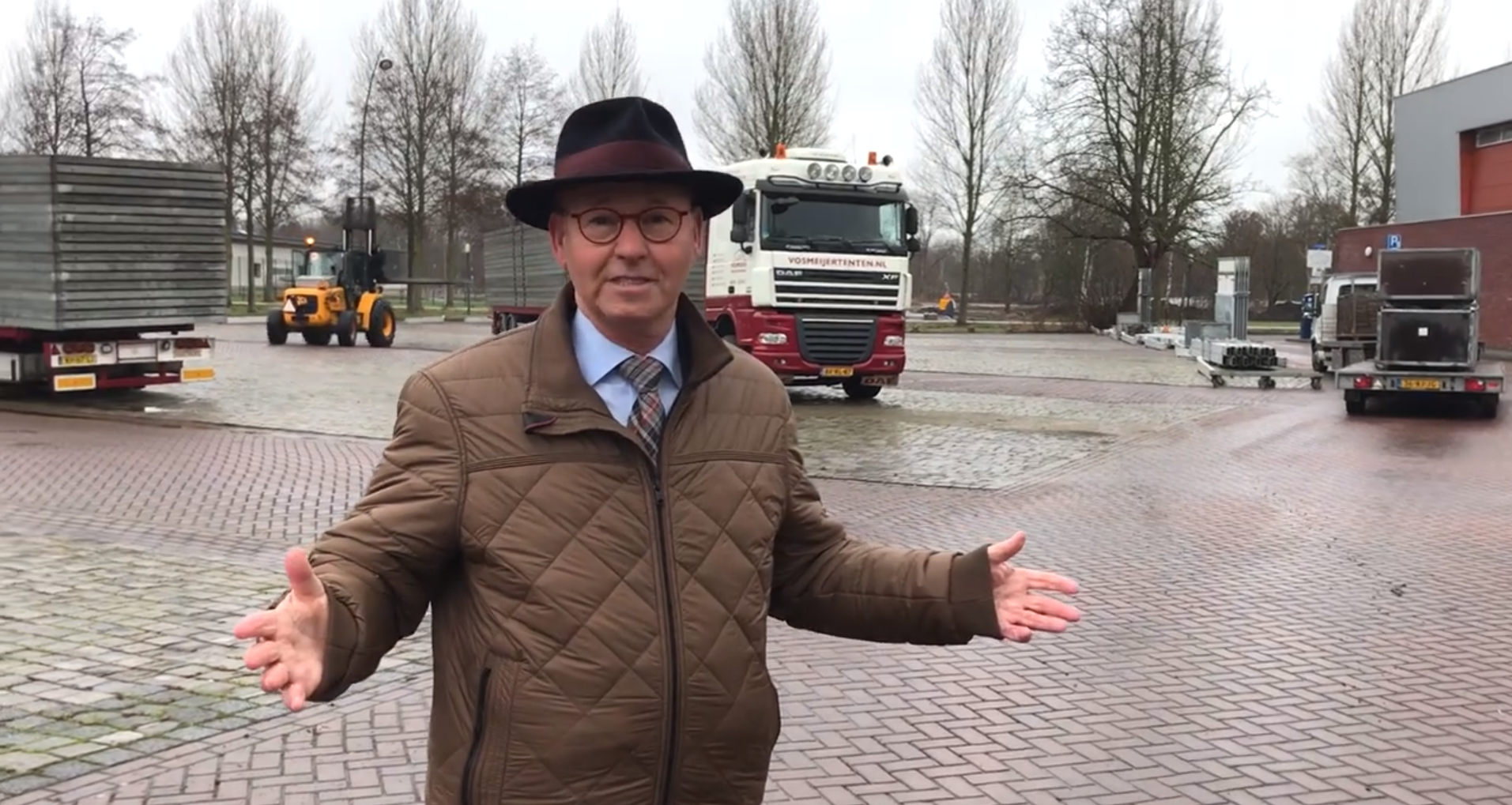 Toelichting burgemeester Koelewijn over vaccinatielocatie Burgemeester Berghuisplein