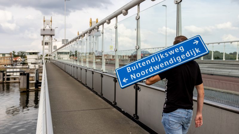 Gemeente Kampen: “Lever ‘gevonden’ verkeersborden in!”