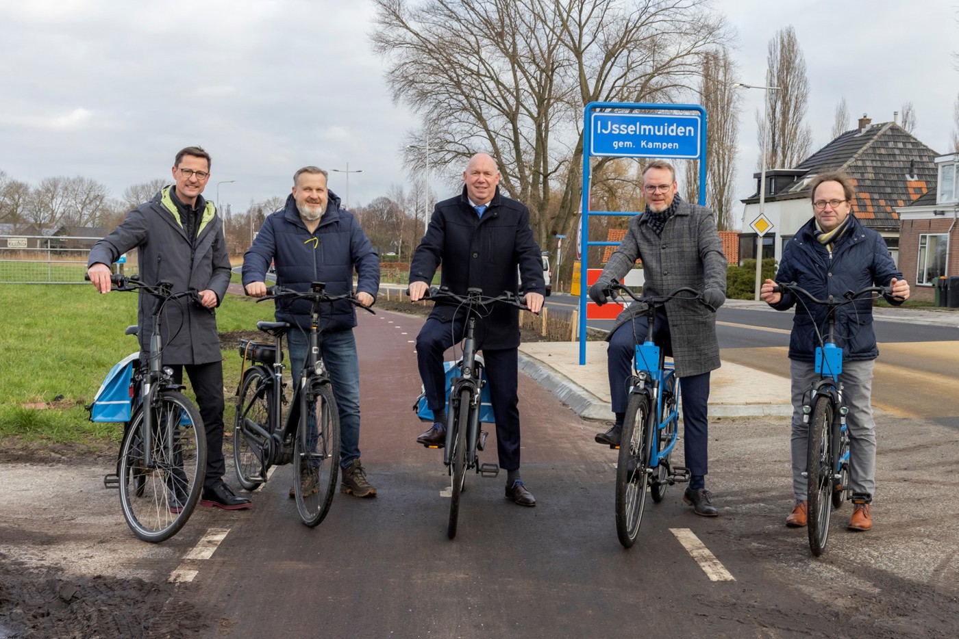 Nieuw fietspad tussen IJsselmuiden en Genemuiden geopend