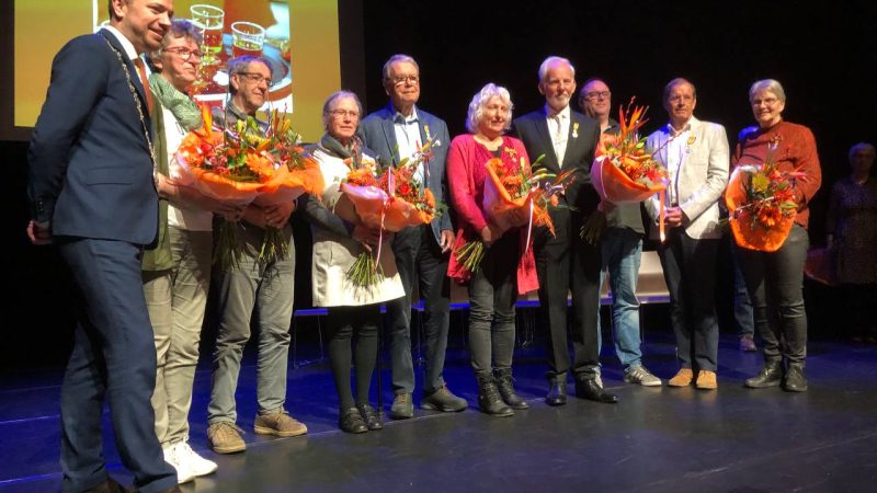 Koninklijke onderscheidingen tijdens lintjesregen in Kampen