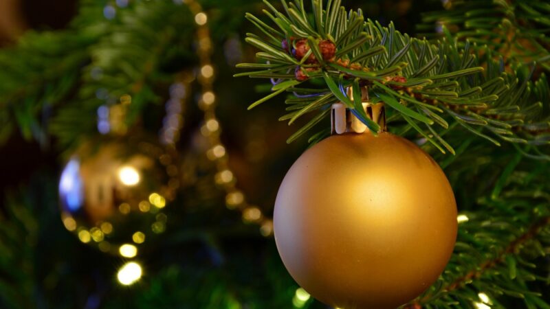 Kerstactie gemeente brengt warmte en gezelligheid in Kamper wijken