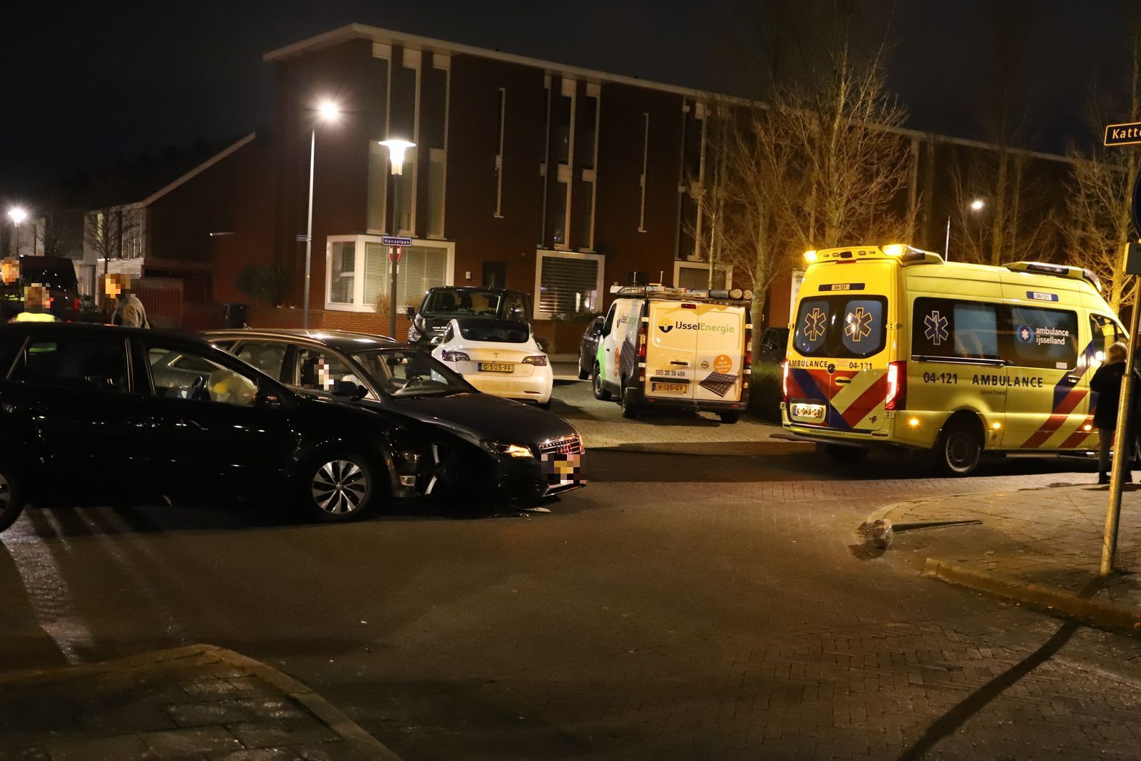 Ongeval met letsel: Aanrijding op Hanzelaan in Kampen