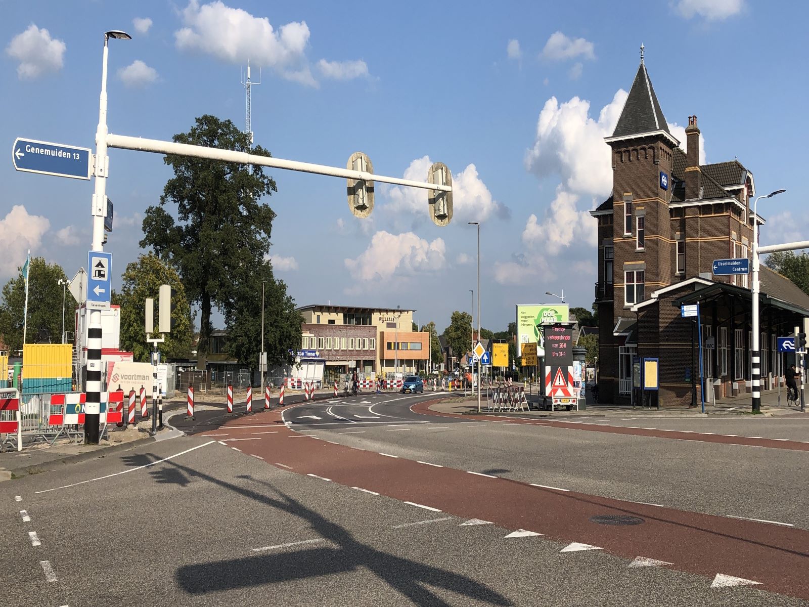 Burgemeester van Engelenweg/Stationsplein en Stadsbrug afgesloten