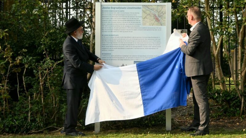 Officiële opening van gerestaureerd Metaheerhuisje in IJsselmuiden