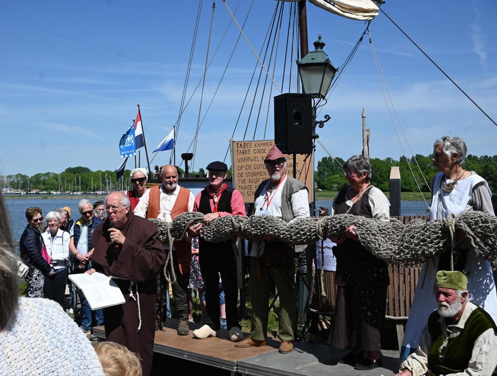 Kamper Kogge begint langste zeereis ooit