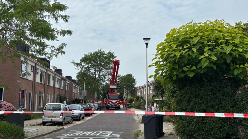Brandweer rukt uit voor middelbrand aan Ooievaarstraat