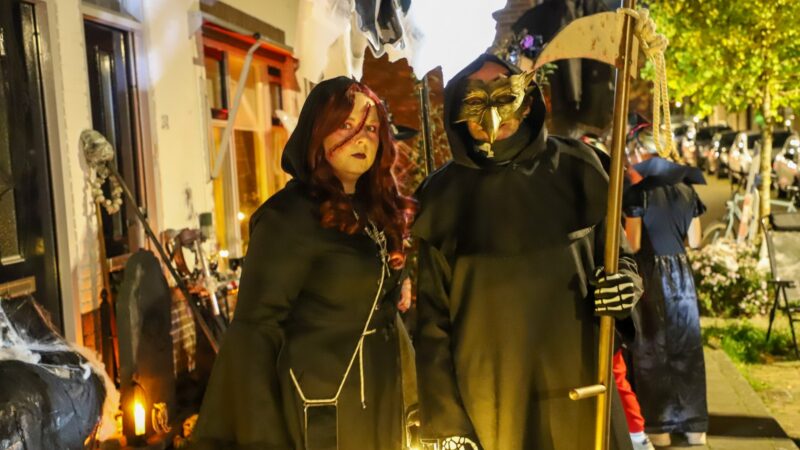Halloween verovert Brunnepe: buurt viert samen griezelfeest