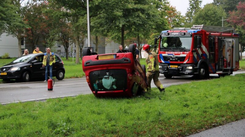 Bestuurder lichtgewond bij eenzijdig ongeval op Europaallee in Kampen