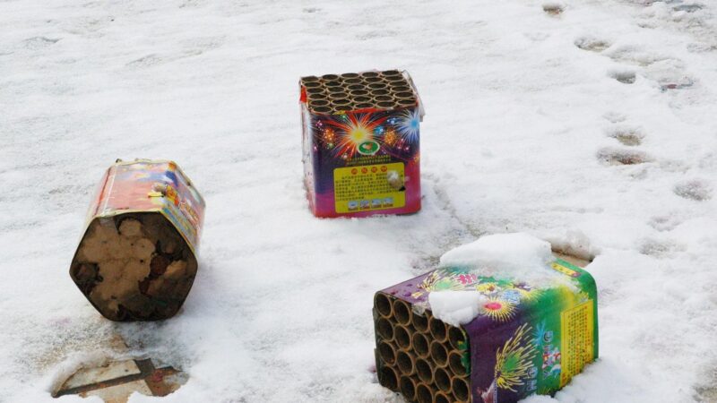 School ontruimd na vuurwerkincident in kluisje