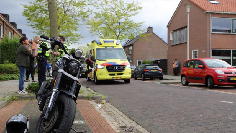Voetganger gewond na botsing met motor aan Kievitstraat in Kampen