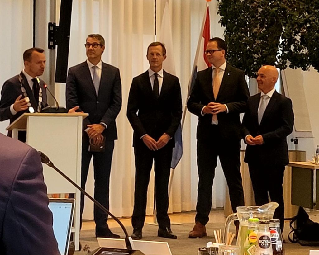 Nieuwe koers voor Kampen: wat viel op tijdens de eerste politieke avond?