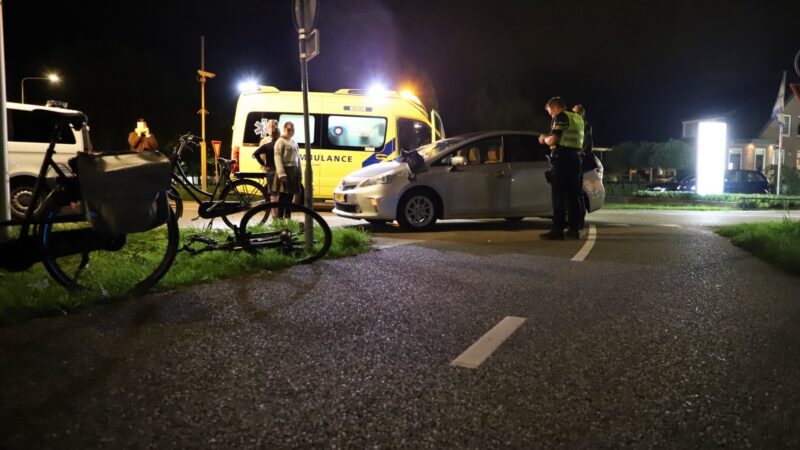 Fietser gewond na botsing met paal